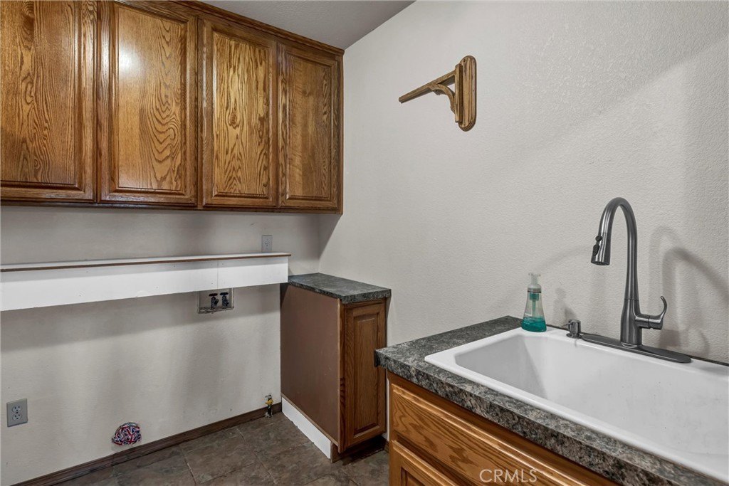 Lower Lake, California, 95457, United States, 4 Bedrooms Bedrooms, ,2.5 BathroomsBathrooms,Residential,Forsale,1929181