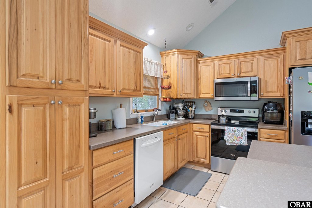 Kill Devil Hills, North Carolina, 27948, United States, 3 Bedrooms Bedrooms, ,3 BathroomsBathrooms,Residential,Forsale,1914384