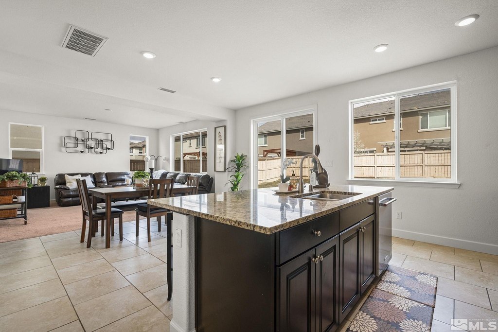 Reno, Nevada, 89521, United States, 3 Bedrooms Bedrooms, ,2.5 BathroomsBathrooms,Residential,Forsale,1888825
