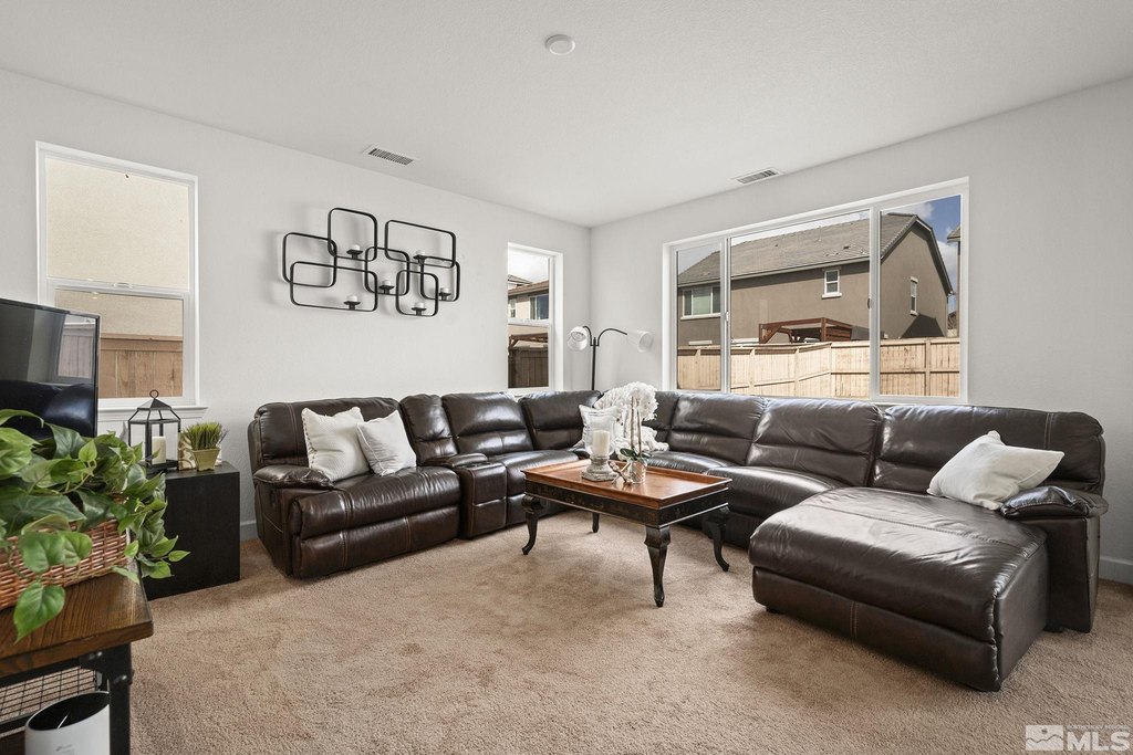 Reno, Nevada, 89521, United States, 3 Bedrooms Bedrooms, ,2.5 BathroomsBathrooms,Residential,Forsale,1888825