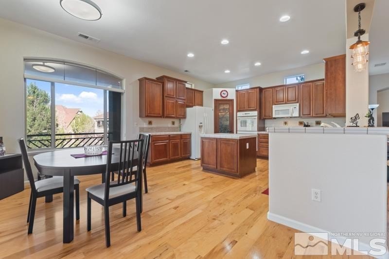Reno, Nevada, 89521, United States, 3 Bedrooms Bedrooms, ,2.5 BathroomsBathrooms,Residential,Forsale,1888866