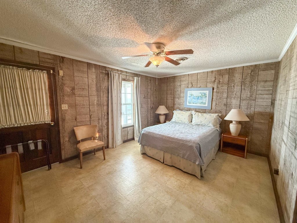 Alligator Point, Florida, 32346, United States, 4 Bedrooms Bedrooms, ,2 BathroomsBathrooms,Residential,Forsale,1919230