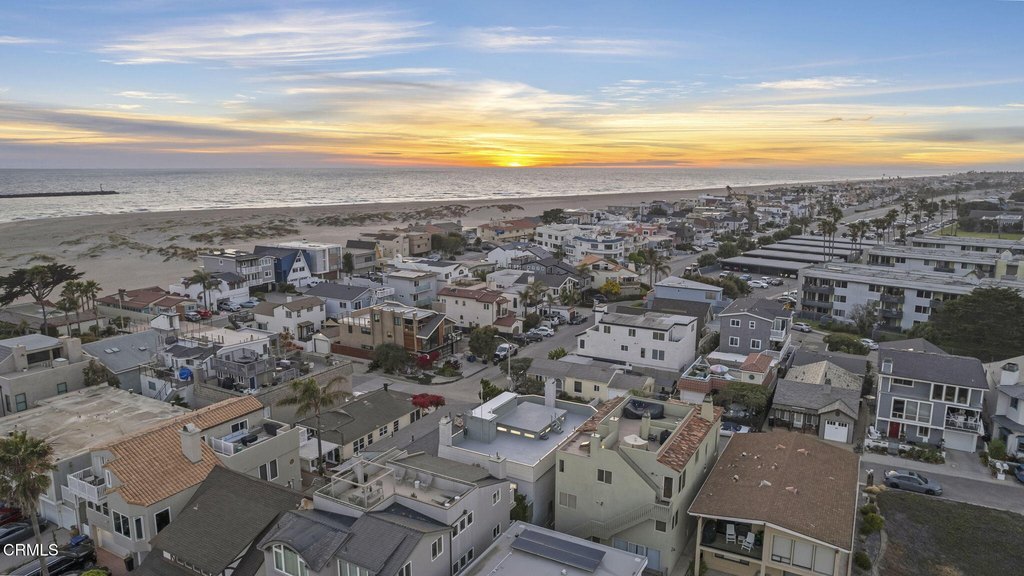 Oxnard, California, 93035, United States, 3 Bedrooms Bedrooms, ,3 BathroomsBathrooms,Residential,Forsale,1985942 Oxnard, California, 93035, United States, 3 Bedrooms Bedrooms, ,3 BathroomsBathrooms,Residential,Forsale,1985942