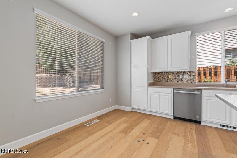 Reno, Nevada, 89509, United States, 3 Bedrooms Bedrooms, ,2.5 BathroomsBathrooms,Residential,Forsale,1936756