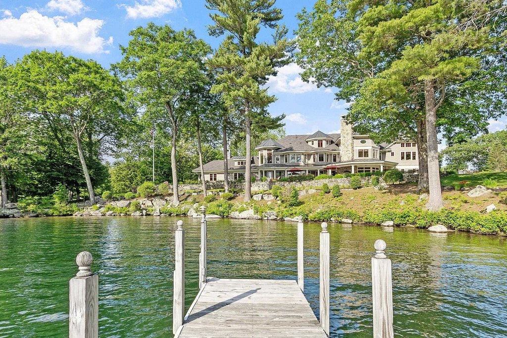 Meredith, New Hampshire, 03253, United States, 7 Bedrooms Bedrooms, ,6.5 BathroomsBathrooms,Residential,Forsale,1941223