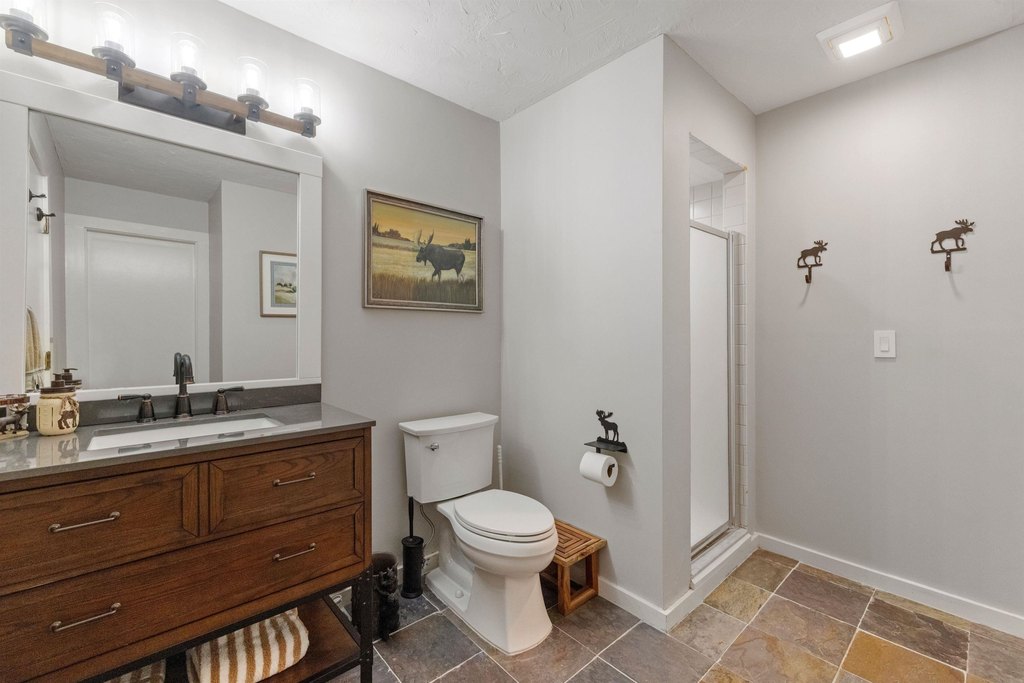 Moultonborough, New Hampshire, 03254, United States, 4 Bedrooms Bedrooms, ,3 BathroomsBathrooms,Residential,Forsale,1952911