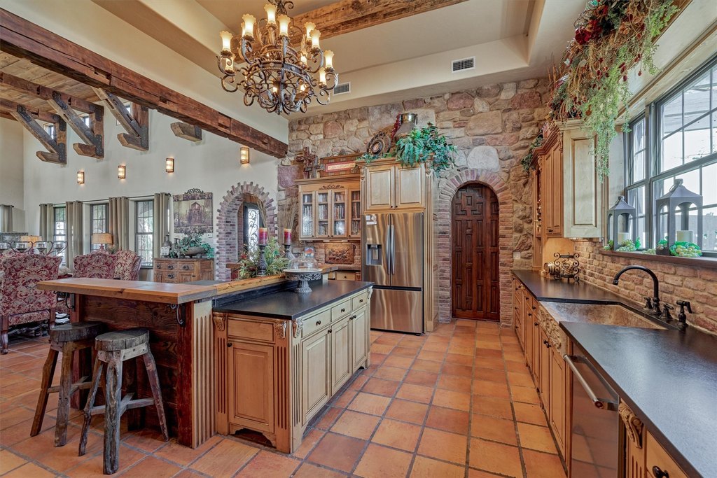 Navasota, Texas, 77868, United States, 4 Bedrooms Bedrooms, ,4 BathroomsBathrooms,Residential,Forsale,1936471