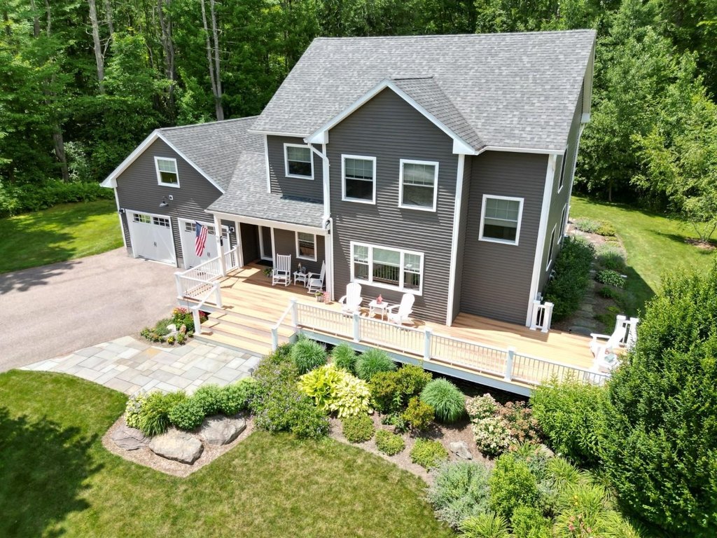 Milton, Vermont, 05468, United States, 3 Bedrooms Bedrooms, ,2.5 BathroomsBathrooms,Residential,Forsale,1953146