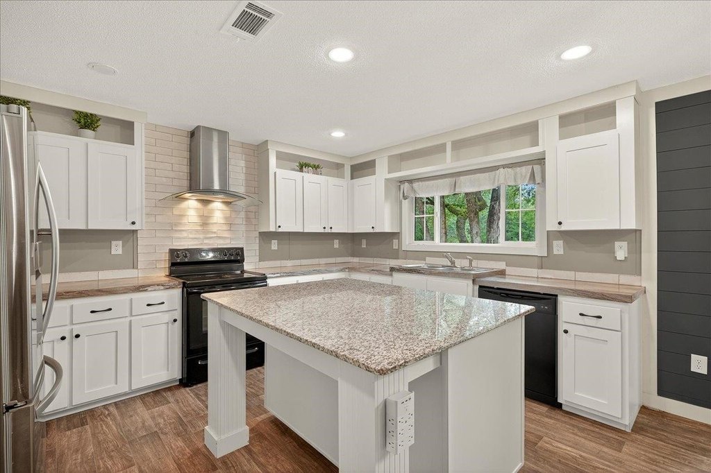 Quincy, Florida, 32351, United States, 3 Bedrooms Bedrooms, ,2 BathroomsBathrooms,Residential,Forsale,1919226
