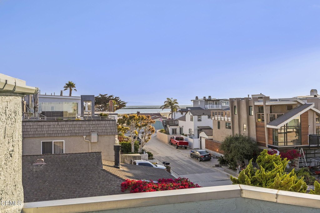 Oxnard, California, 93035, United States, 3 Bedrooms Bedrooms, ,3 BathroomsBathrooms,Residential,Forsale,1985942