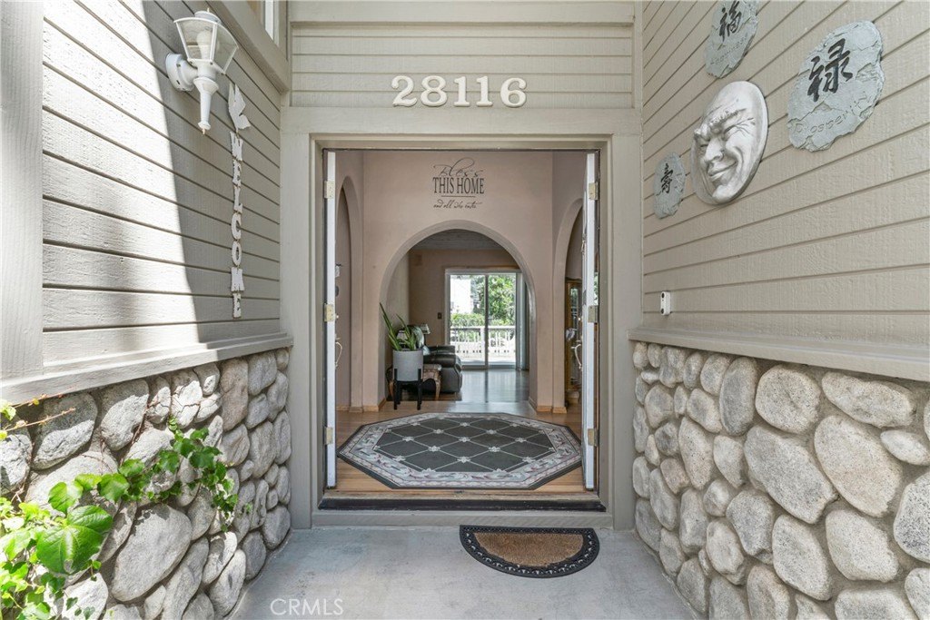 Lake Arrowhead, California, 92352, United States, 3 Bedrooms Bedrooms, ,2 BathroomsBathrooms,Residential,Forsale,1934030