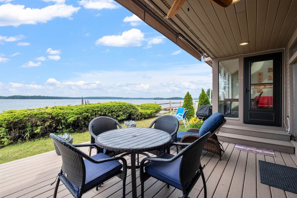 Moultonborough, New Hampshire, 03254, United States, 4 Bedrooms Bedrooms, ,3 BathroomsBathrooms,Residential,Forsale,1952911
