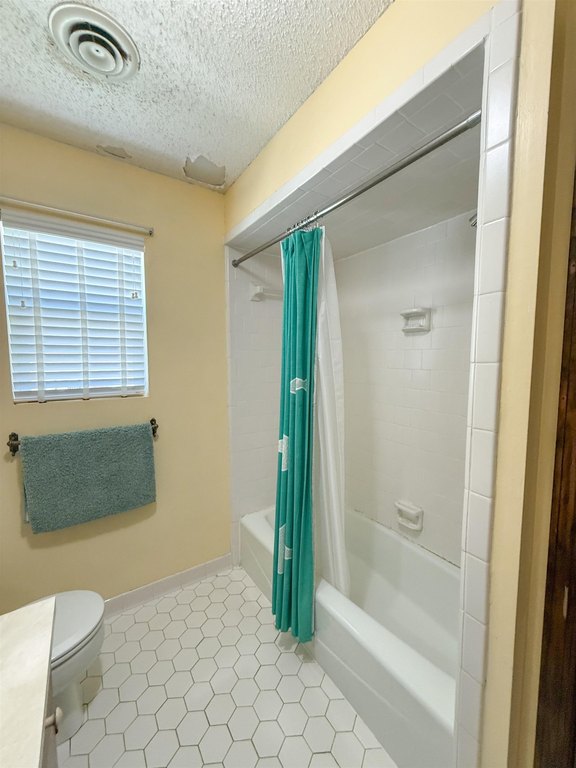 Alligator Point, Florida, 32346, United States, 4 Bedrooms Bedrooms, ,2 BathroomsBathrooms,Residential,Forsale,1919230