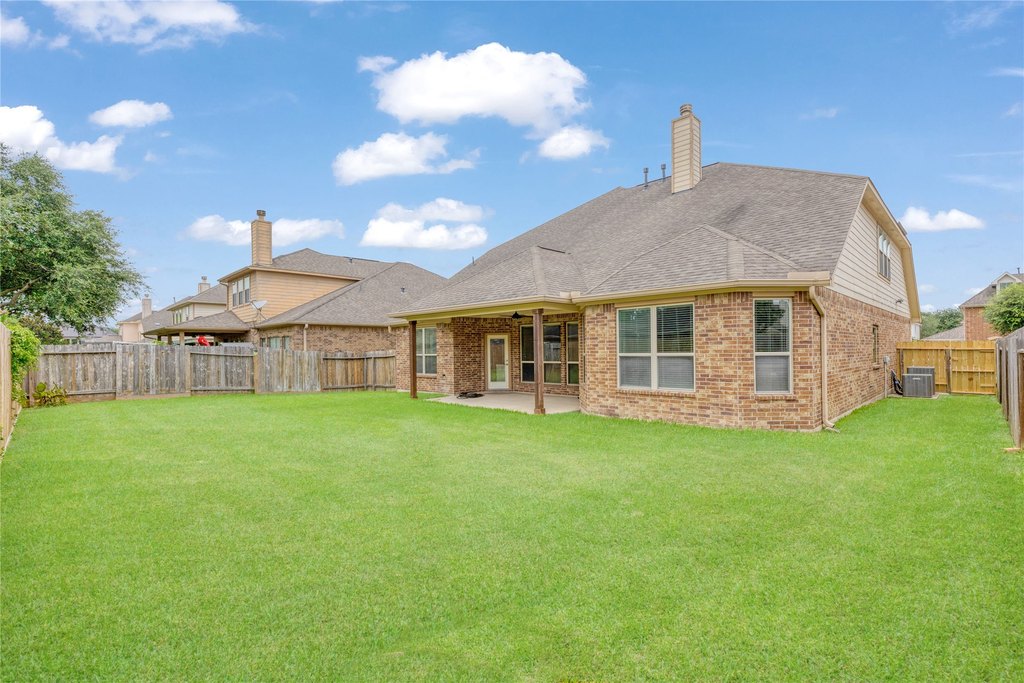 Friendswood, Texas, 77546, United States, 4 Bedrooms Bedrooms, ,3.5 BathroomsBathrooms,Residential,Forsale,1953108