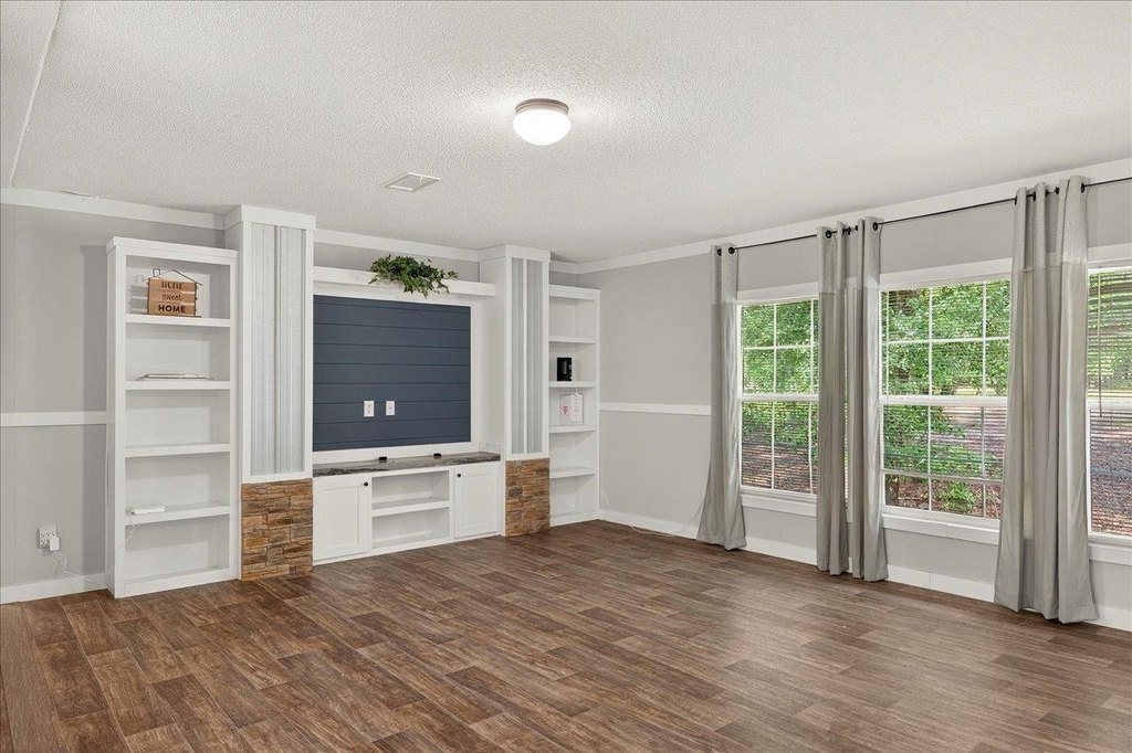 Quincy, Florida, 32351, United States, 3 Bedrooms Bedrooms, ,2 BathroomsBathrooms,Residential,Forsale,1919226