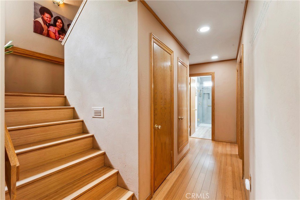 Lake Arrowhead, California, 92352, United States, 3 Bedrooms Bedrooms, ,2 BathroomsBathrooms,Residential,Forsale,1934030