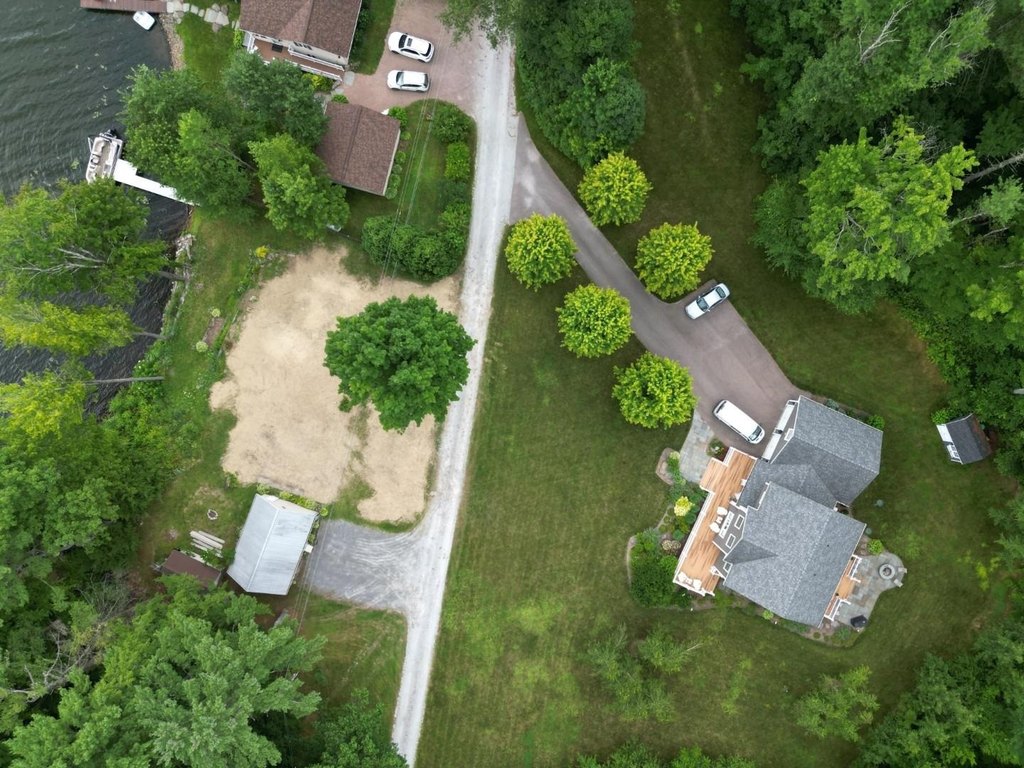 Milton, Vermont, 05468, United States, 3 Bedrooms Bedrooms, ,2.5 BathroomsBathrooms,Residential,Forsale,1953146