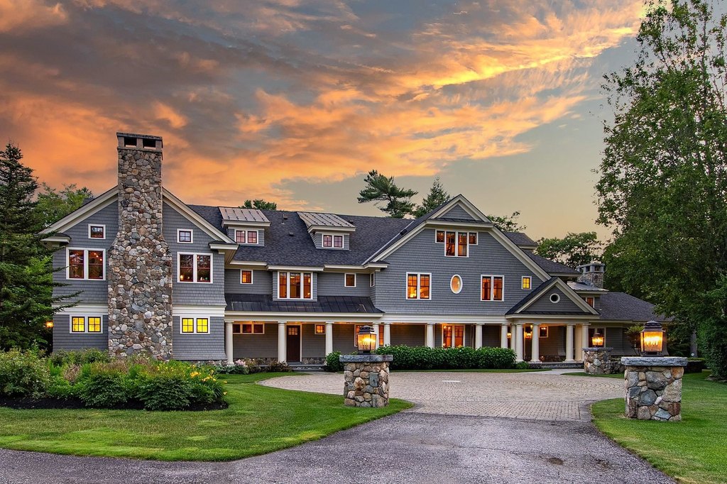 Meredith, New Hampshire, 03253, United States, 7 Bedrooms Bedrooms, ,6.5 BathroomsBathrooms,Residential,Forsale,1941223