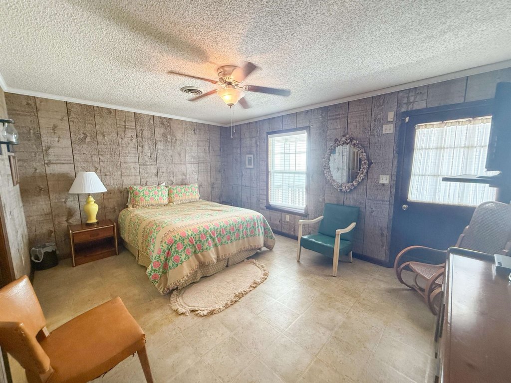 Alligator Point, Florida, 32346, United States, 4 Bedrooms Bedrooms, ,2 BathroomsBathrooms,Residential,Forsale,1919230