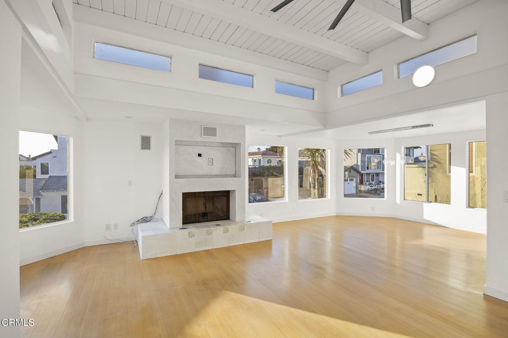 Oxnard, California, 93035, United States, 3 Bedrooms Bedrooms, ,3 BathroomsBathrooms,Residential,Forsale,1985942