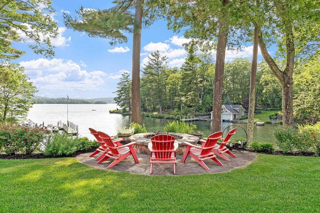 Meredith, New Hampshire, 03253, United States, 7 Bedrooms Bedrooms, ,6.5 BathroomsBathrooms,Residential,Forsale,1941223