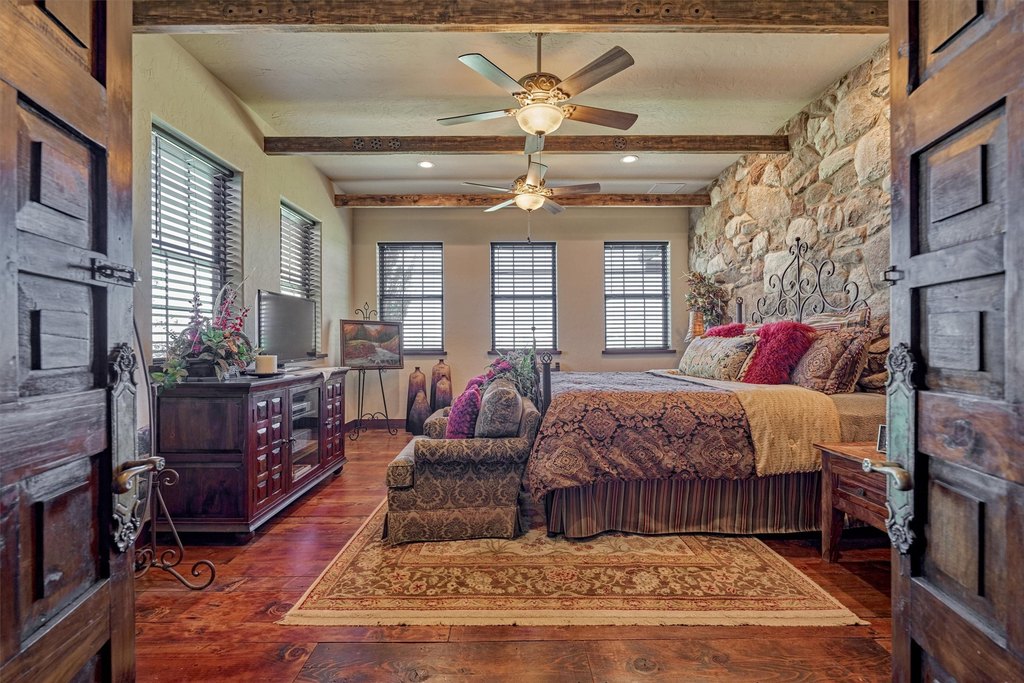 Navasota, Texas, 77868, United States, 4 Bedrooms Bedrooms, ,4 BathroomsBathrooms,Residential,Forsale,1936471