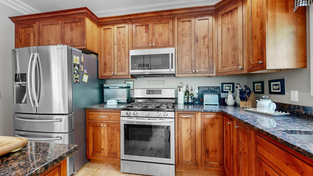 Milton, Vermont, 05468, United States, 3 Bedrooms Bedrooms, ,2.5 BathroomsBathrooms,Residential,Forsale,1953146