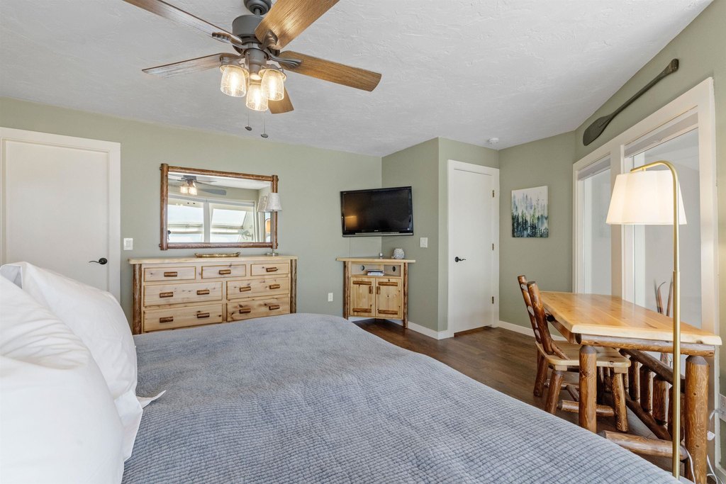 Moultonborough, New Hampshire, 03254, United States, 4 Bedrooms Bedrooms, ,3 BathroomsBathrooms,Residential,Forsale,1952911