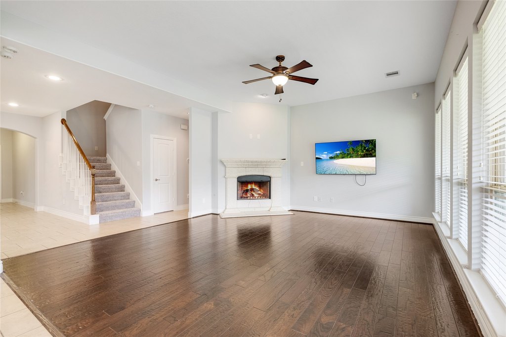 Friendswood, Texas, 77546, United States, 4 Bedrooms Bedrooms, ,3.5 BathroomsBathrooms,Residential,Forsale,1953108