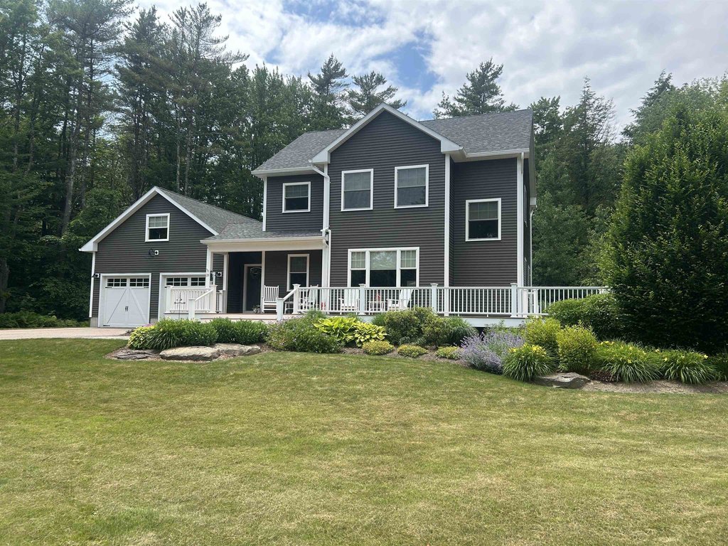 Milton, Vermont, 05468, United States, 3 Bedrooms Bedrooms, ,2.5 BathroomsBathrooms,Residential,Forsale,1953146