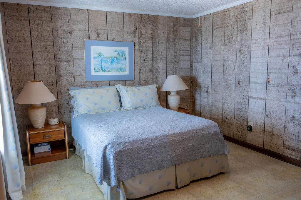 Alligator Point, Florida, 32346, United States, 4 Bedrooms Bedrooms, ,2 BathroomsBathrooms,Residential,Forsale,1919230