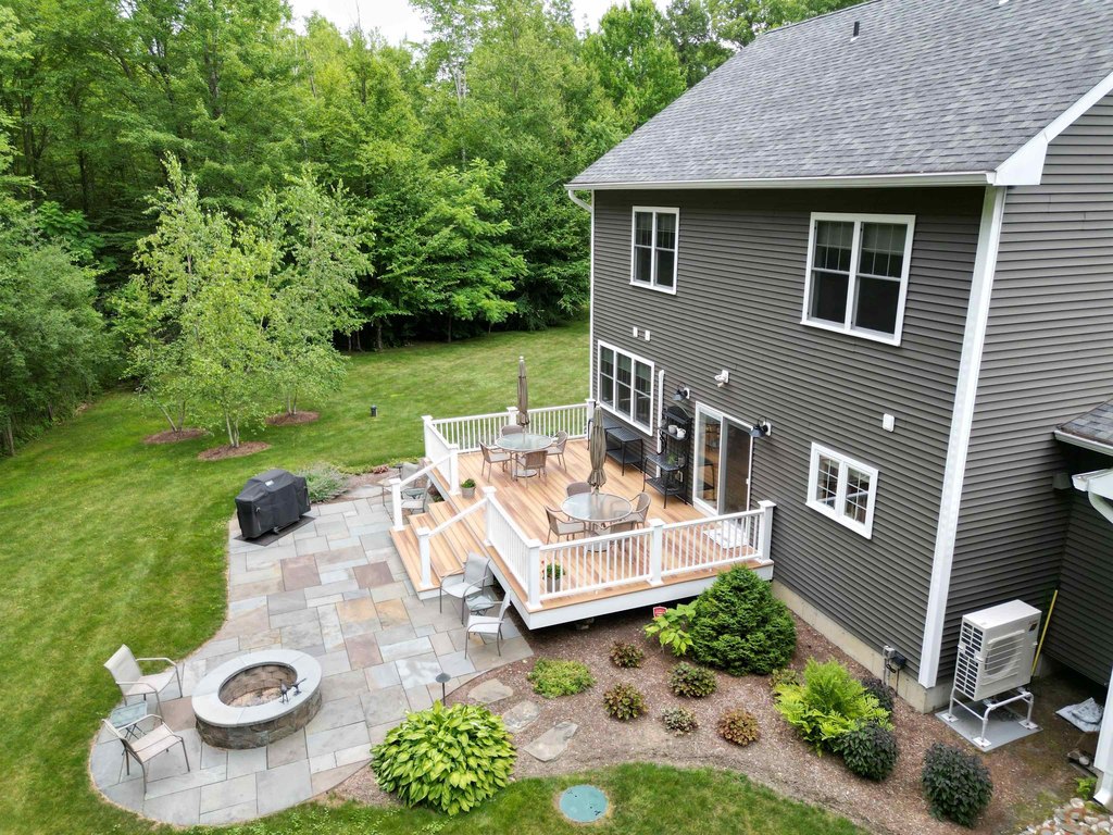 Milton, Vermont, 05468, United States, 3 Bedrooms Bedrooms, ,2.5 BathroomsBathrooms,Residential,Forsale,1953146