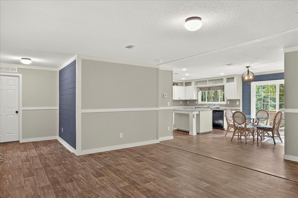 Quincy, Florida, 32351, United States, 3 Bedrooms Bedrooms, ,2 BathroomsBathrooms,Residential,Forsale,1919226