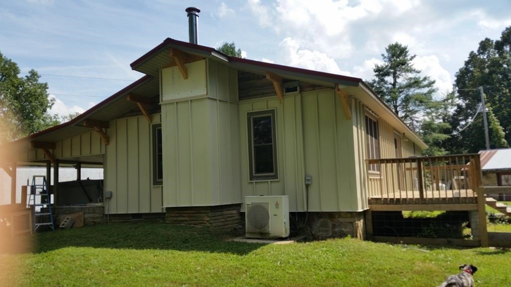 Allardt, Tennessee, 38504, United States, 2 Bedrooms Bedrooms, ,2 BathroomsBathrooms,Residential,Forsale,1929838