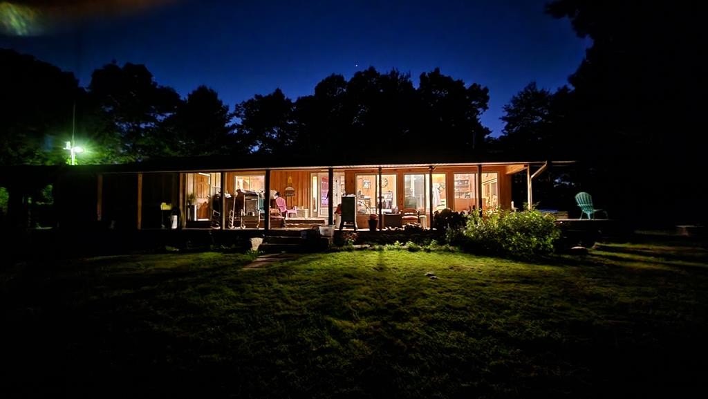 Allardt, Tennessee, 38504, United States, 2 Bedrooms Bedrooms, ,2 BathroomsBathrooms,Residential,Forsale,1929838
