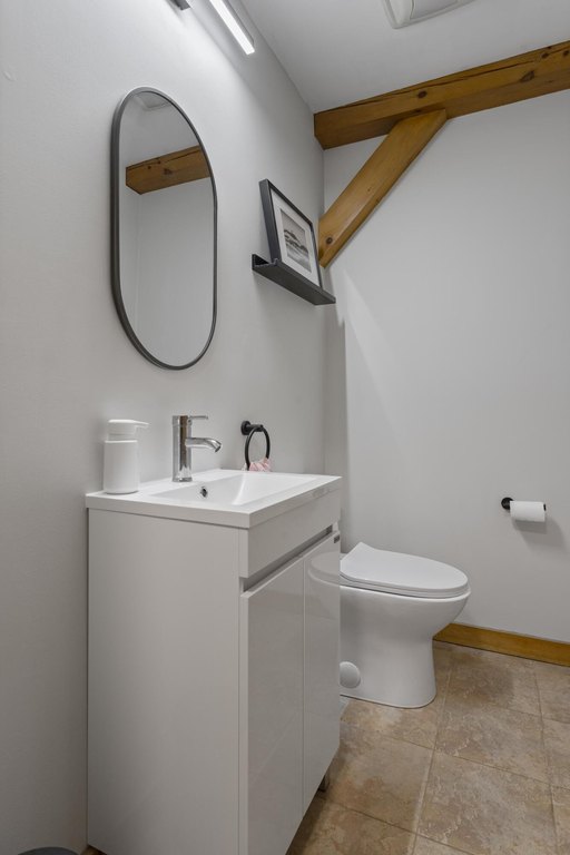 York, Maine, 03909, United States, 5 Bedrooms Bedrooms, ,3.5 BathroomsBathrooms,Residential,Forsale,1934015