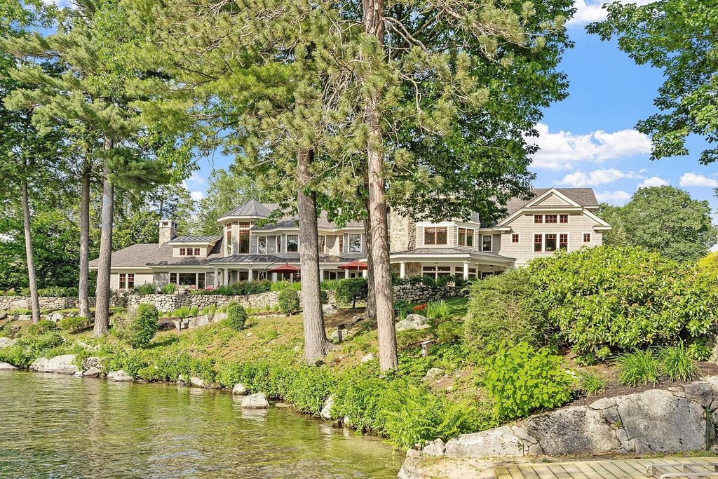 Meredith, New Hampshire, 03253, United States, 7 Bedrooms Bedrooms, ,6.5 BathroomsBathrooms,Residential,Forsale,1941223