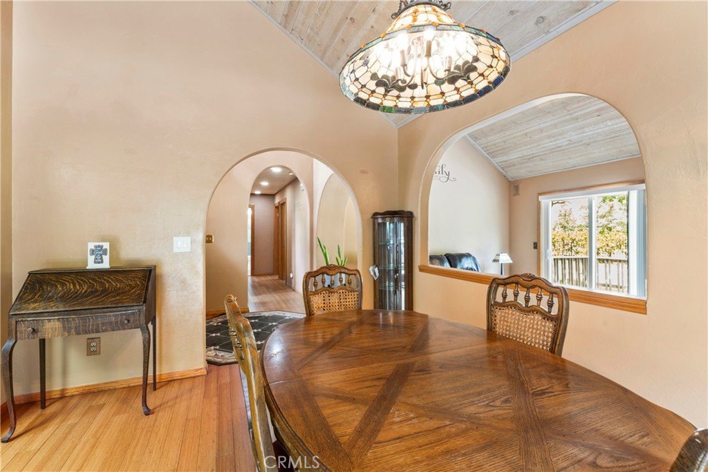 Lake Arrowhead, California, 92352, United States, 3 Bedrooms Bedrooms, ,2 BathroomsBathrooms,Residential,Forsale,1934030