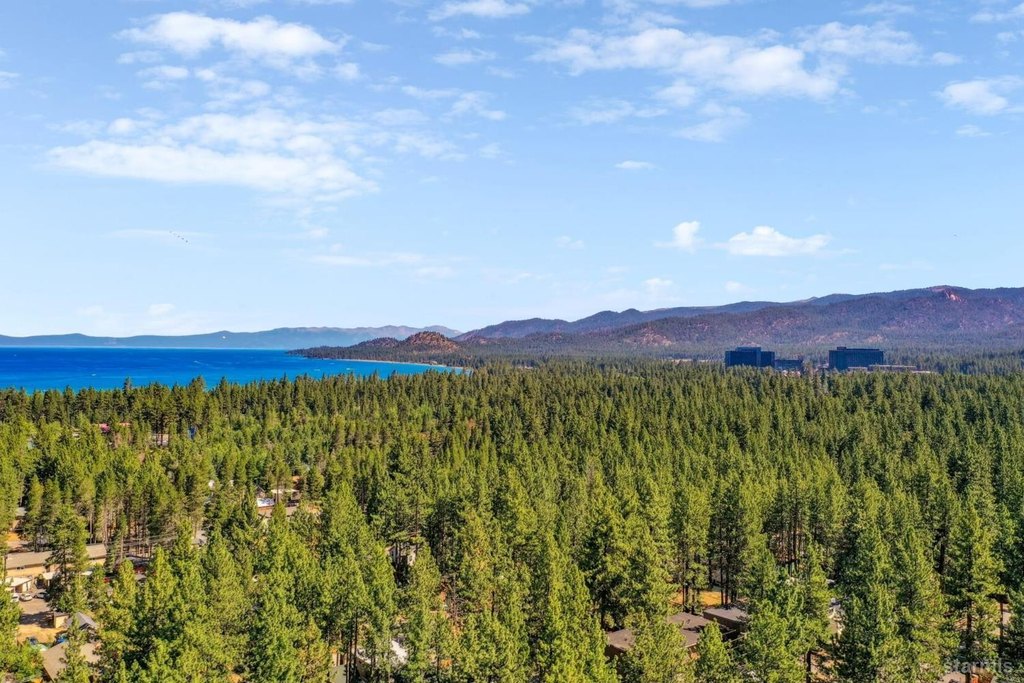 South Lake Tahoe, California, 96150, United States, 1 Bedroom Bedrooms, ,1.5 BathroomsBathrooms,Residential,Forsale,1946029