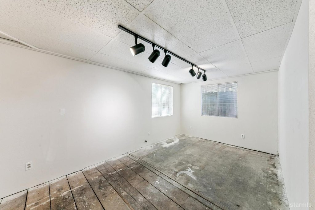 South Lake Tahoe, California, 96150, United States, 1 Bedroom Bedrooms, ,1.5 BathroomsBathrooms,Residential,Forsale,1946029