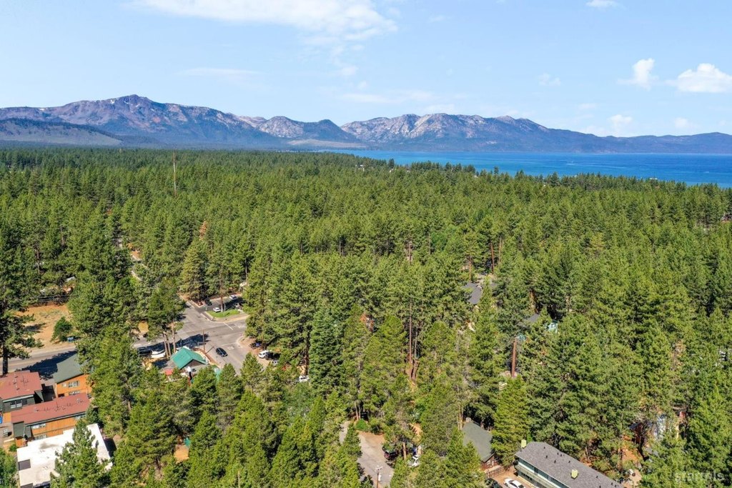 South Lake Tahoe, California, 96150, United States, 1 Bedroom Bedrooms, ,1.5 BathroomsBathrooms,Residential,Forsale,1946029