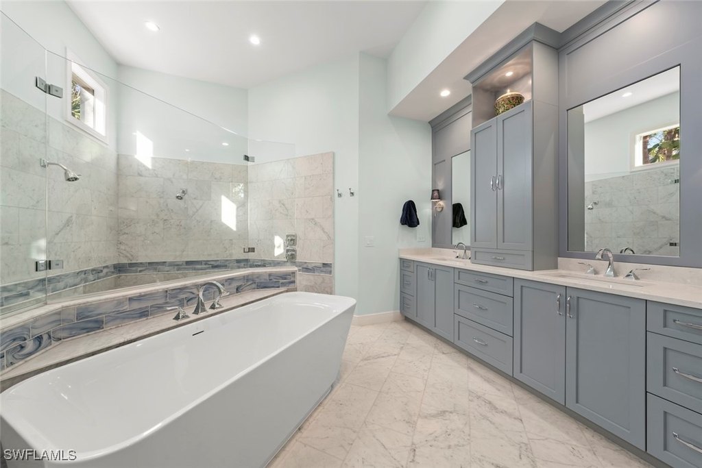 Sanibel, Florida, 33957, United States, 3 Bedrooms Bedrooms, ,3.5 BathroomsBathrooms,Residential,Forsale,1913829