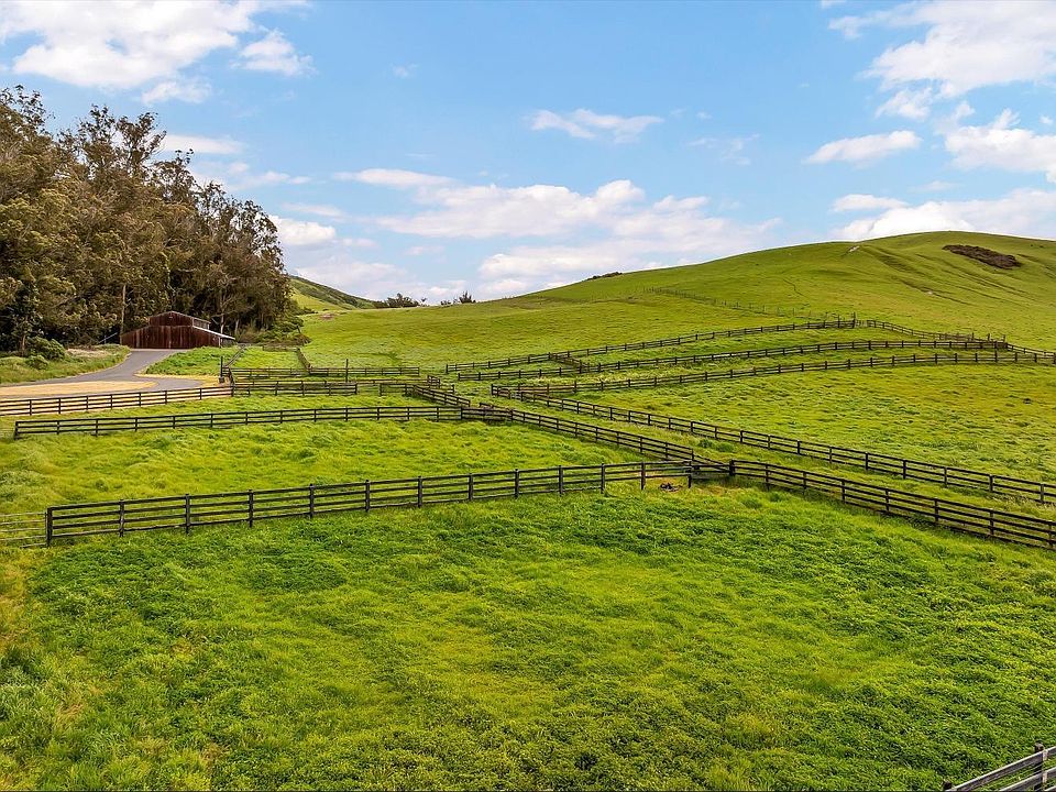 Petaluma, California, 94952, United States, 6 Bedrooms Bedrooms, ,5 BathroomsBathrooms,Residential,Forsale,1918976