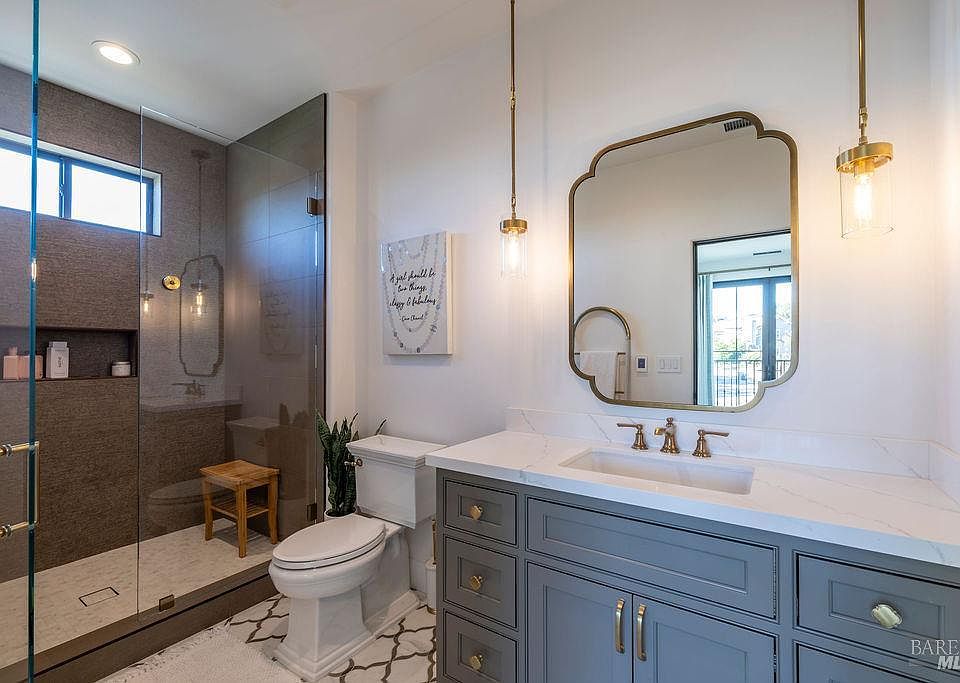 Santa Rosa, California, 95404, United States, 4 Bedrooms Bedrooms, ,6 BathroomsBathrooms,Residential,Forsale,1918981
