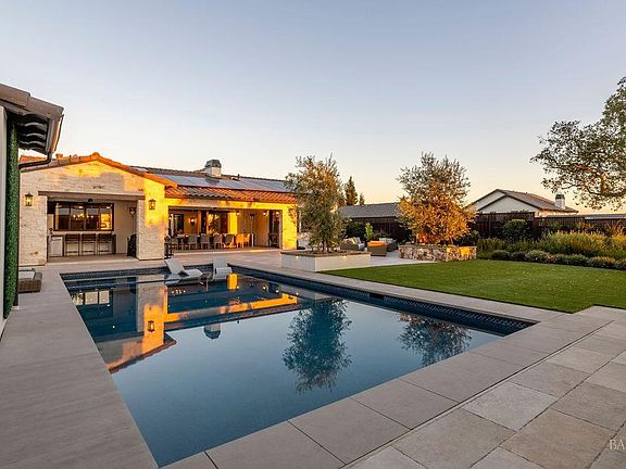 Santa Rosa, California, 95404, United States, 4 Bedrooms Bedrooms, ,6 BathroomsBathrooms,Residential,Forsale,1918981