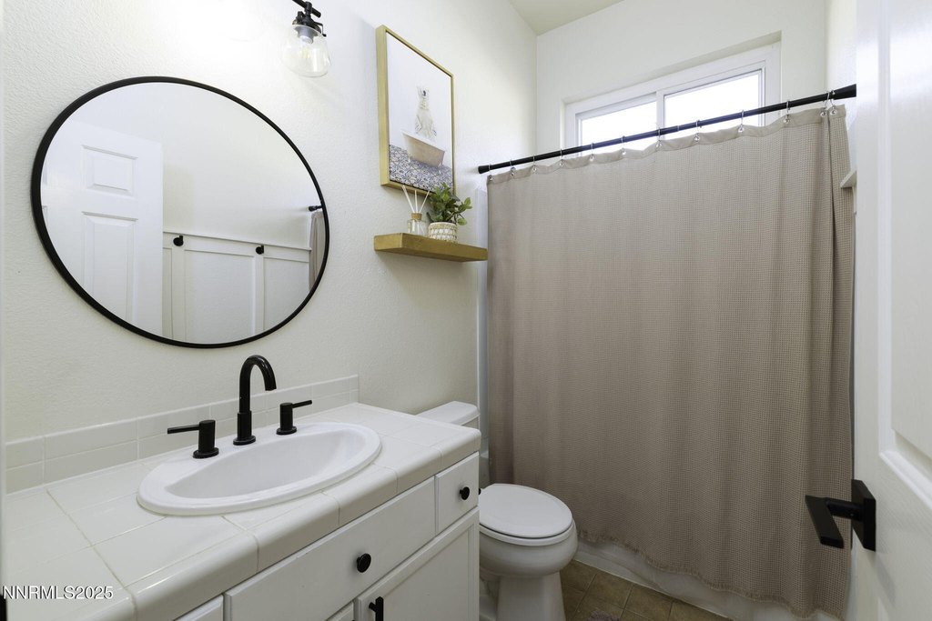 Sparks, Nevada, 89436, United States, 3 Bedrooms Bedrooms, ,2 BathroomsBathrooms,Residential,Forsale,1910316