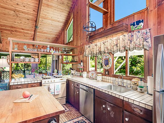 Volcano, Hawaii, 96785, United States, 3 Bedrooms Bedrooms, ,2 BathroomsBathrooms,Residential,Forsale,1929307