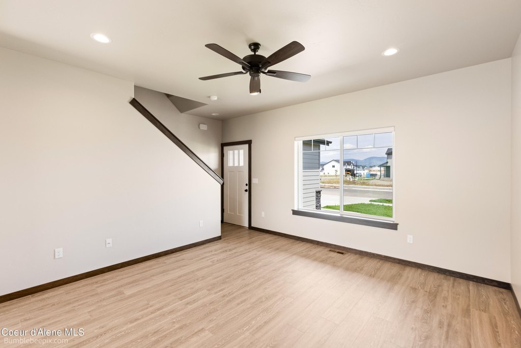 Post Falls, Idaho, 83854, United States, 4 Bedrooms Bedrooms, ,2.5 BathroomsBathrooms,Residential,Forsale,1984590