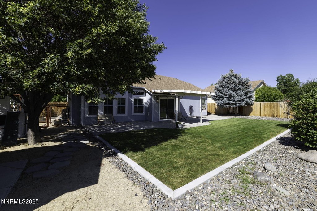 Sparks, Nevada, 89436, United States, 3 Bedrooms Bedrooms, ,2 BathroomsBathrooms,Residential,Forsale,1910316