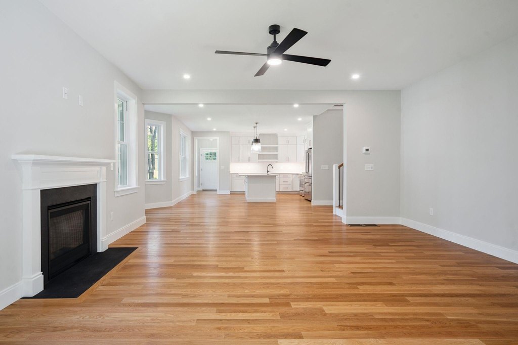 Hampton, New Hampshire, 03842, United States, 4 Bedrooms Bedrooms, ,3.5 BathroomsBathrooms,Residential,Forsale,2002372